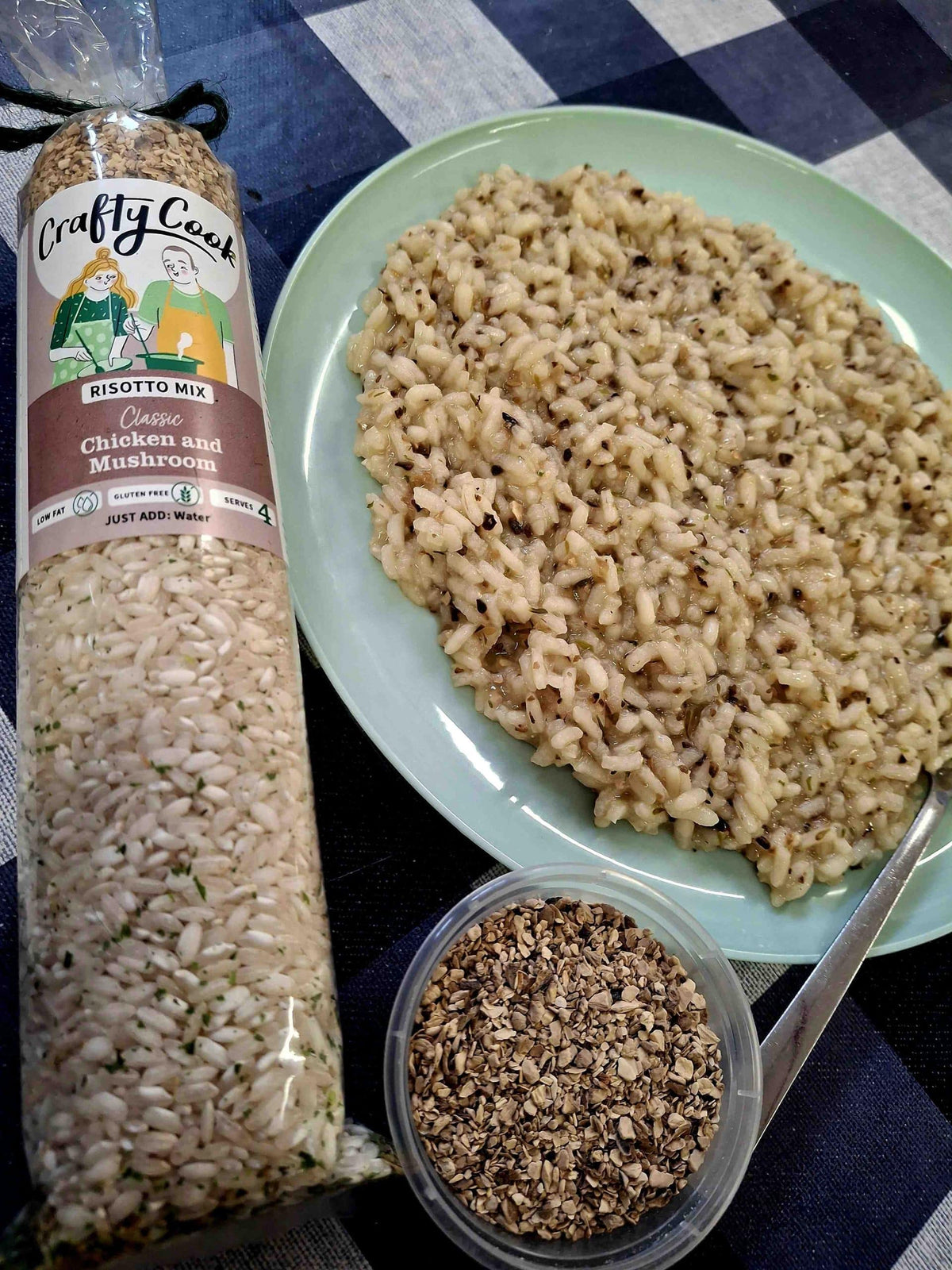Crafty Cook Easy Meals family plan image showing a delicious chicken and mushroom risotto dish on a plate.