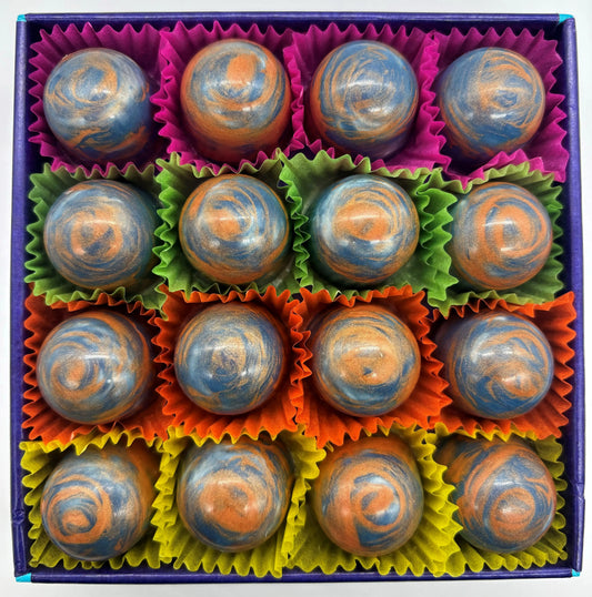 Milk chocolate gift box with Henley Classic Dry Gin ganache from Gorvett & Stone, featuring elegant chocolate truffles.