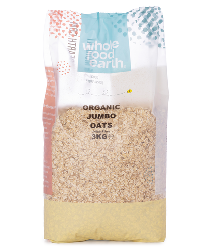 Organic jumbo oats in a cereal package from Whole Food Earth, showcasing the healthy, natural oats in a 3kg bag.