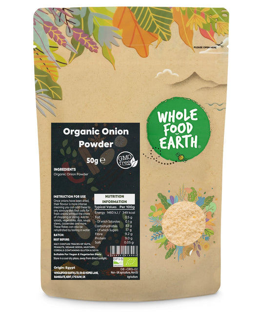 Organic onion powder from Whole Food Earth, close-up of 50g package showing fine, dried onion spice for cooking and seasoning.