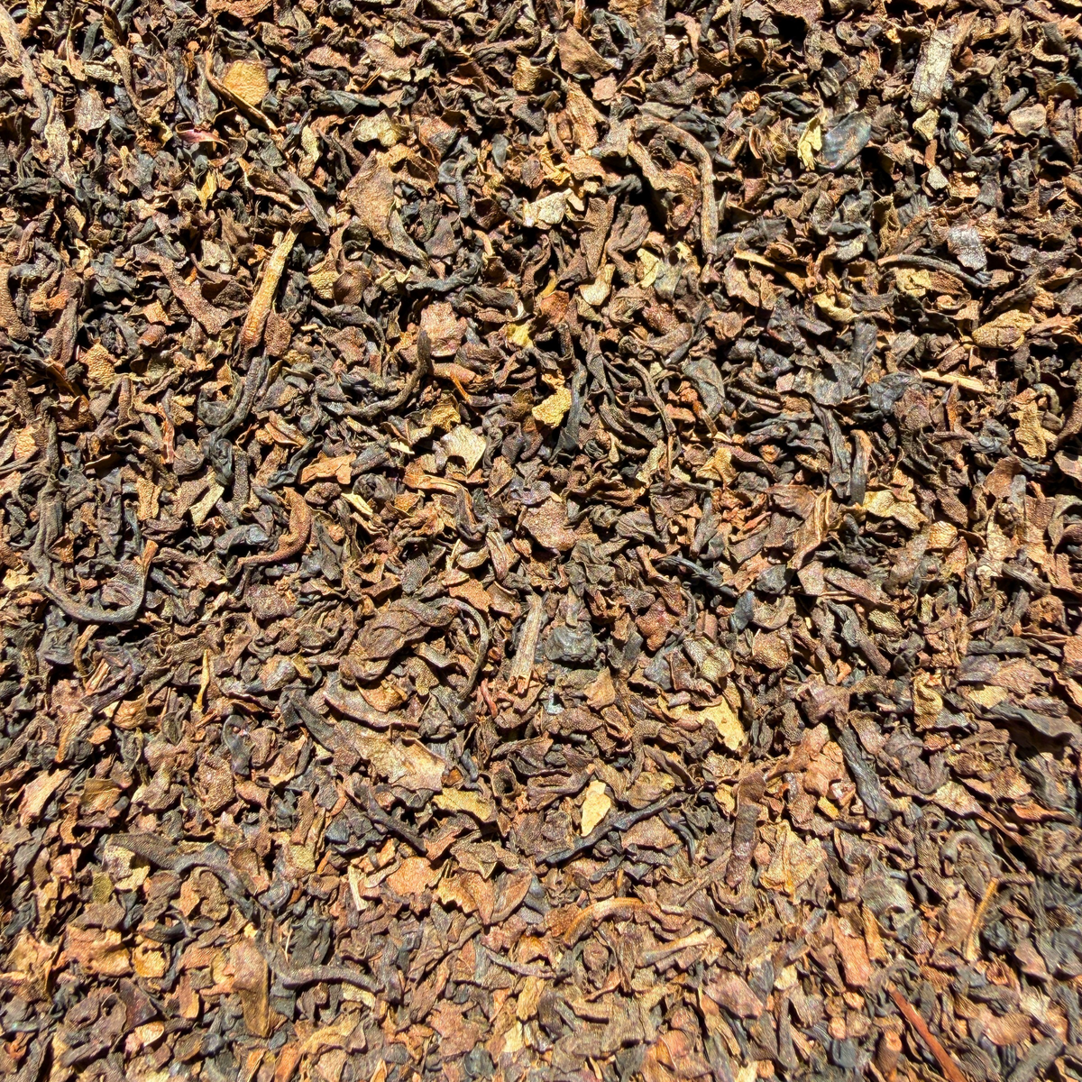 Loose leaf decaf English Breakfast black tea by Porter Hill Tea Company in a natural, aromatic tea blend.