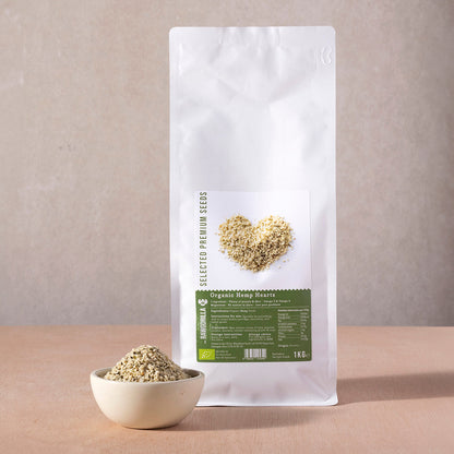 Organic hemp hearts from RAWGORILLA in a 1kg bag, Whole Food Earth’s organic raw hemp seed nuts and seeds for healthy eating.