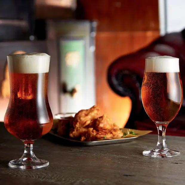 Draft stemmed beer glass tankard by Glassware UK, 375ml, clear glass with a sturdy handle and rounded bowl for beer servings.