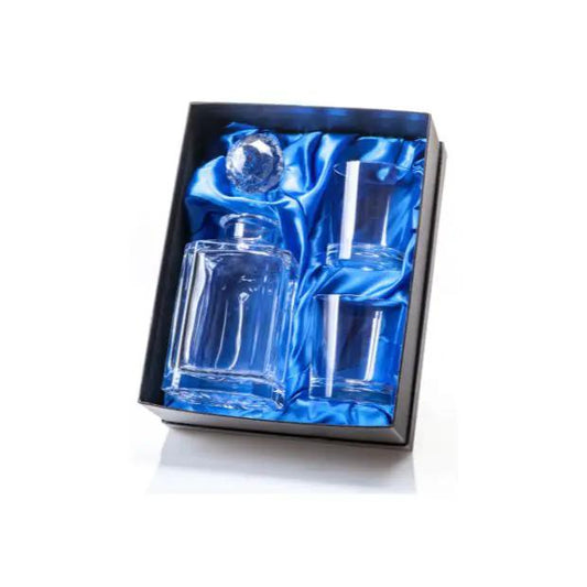 Glassware UK whisky 3-piece gift set with satin-lined presentation box, includes 0.8L whisky glasses and accessories.
