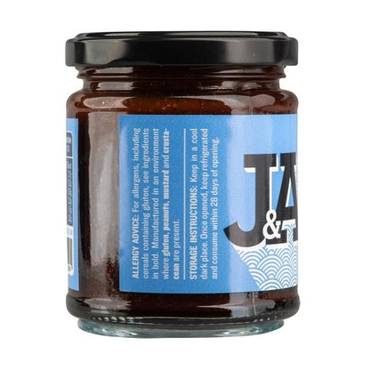 Janda Soy, Chilli & Garlic Sauce bottle with label, showcasing the spicy, savory sauce for Asian cuisine.