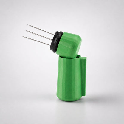 KNOCDIC® magnetic WDT tool with grass green handle, designed for beekeeping and hive inspection.