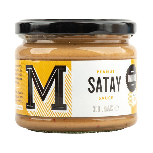 Creamy peanut satay sauce in a bowl, made by Manfood, with a smooth texture and rich peanut flavor.
