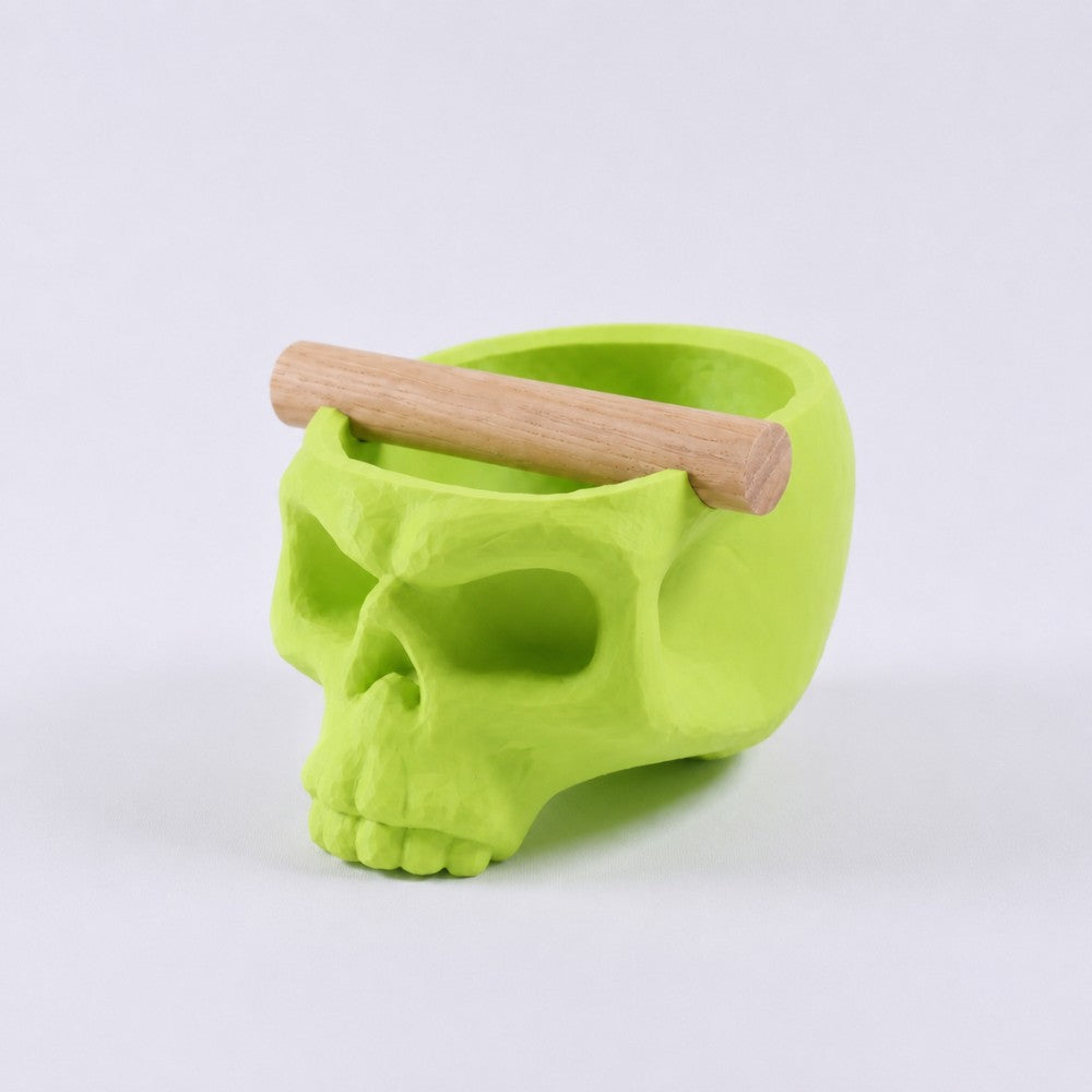 KNOCDIC® Gothic skull espresso knock box with oak bar in vibrant apple green, featuring a detailed skull design for coffee lovers.