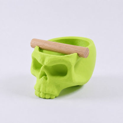 KNOCDIC® Gothic skull espresso knock box with oak bar in vibrant apple green, featuring a detailed skull design for coffee lovers.