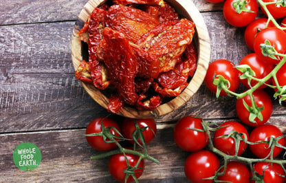 Whole Food Earth dried tomato halves, GMO-free vegan dried fruits, natural and dairy-free, ideal for healthy snacking and cooking.