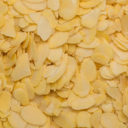 Organic flaked almonds from Whole Food Earth, GMO-free nuts and seeds, showing a close-up of the sliced, toasted almonds.