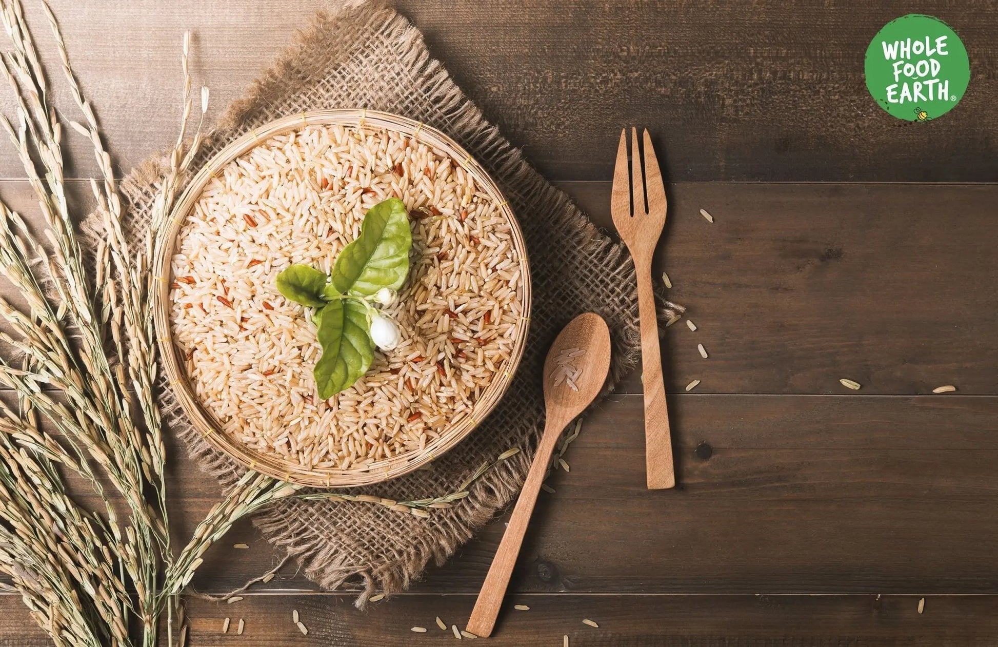 Organic Jasmine Brown Rice from Whole Food Earth, raw, GMO-free, vegan, and additive-free in a clear package.