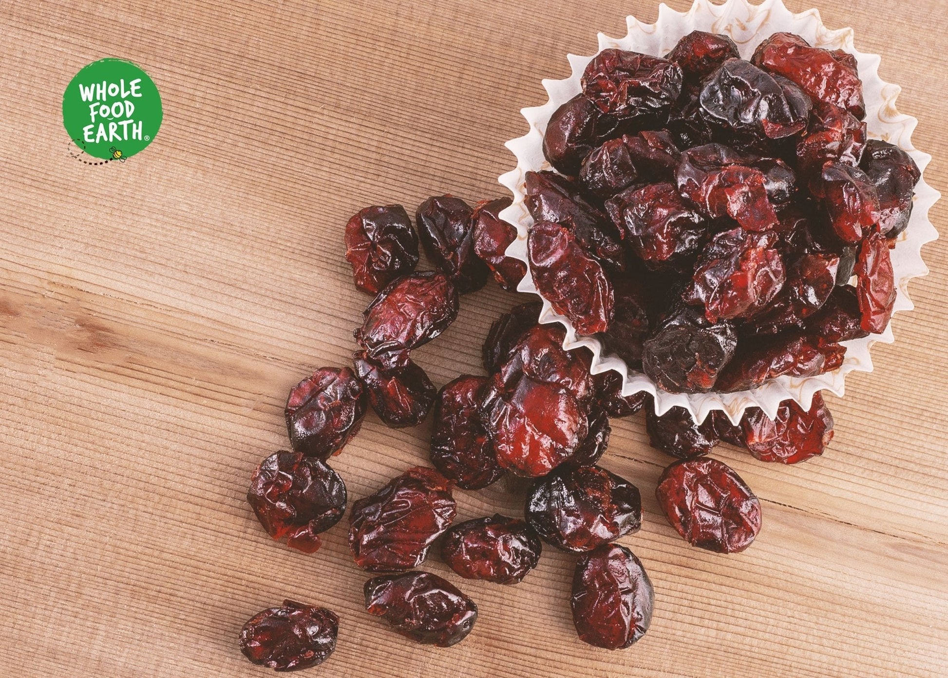 Organic sweetened dried cranberries from Whole Food Earth, GMO-free dried fruits with vibrant red, chewy, naturally sweetened cranberries.