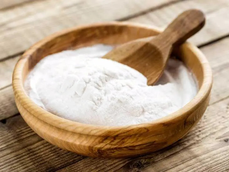 Vegan, gluten-free food-grade xanthan gum by Whole Food Earth, fine-textured and GMO-free for baking and thickening.